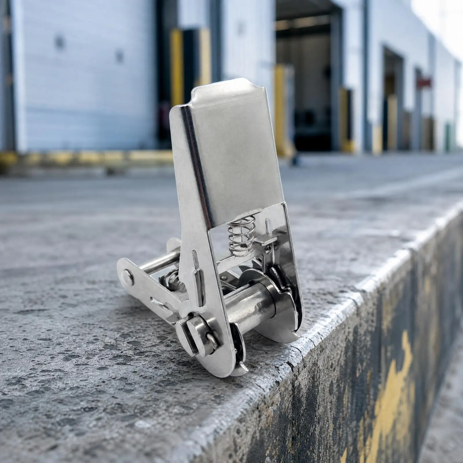 Stainless Steel Ratchet Tensioner Locking Ratchet Tensioner with Hinged Handle Compact Ratcheting Tie Downs for Truckers,