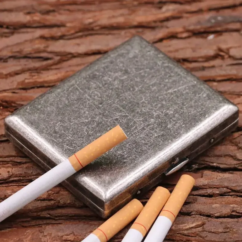 Antique Silver Copper Cigarette Case 20 Capacity, Portable Metal Cigarette Holder for Men, Retro Medium Size Cigarette Box view 3