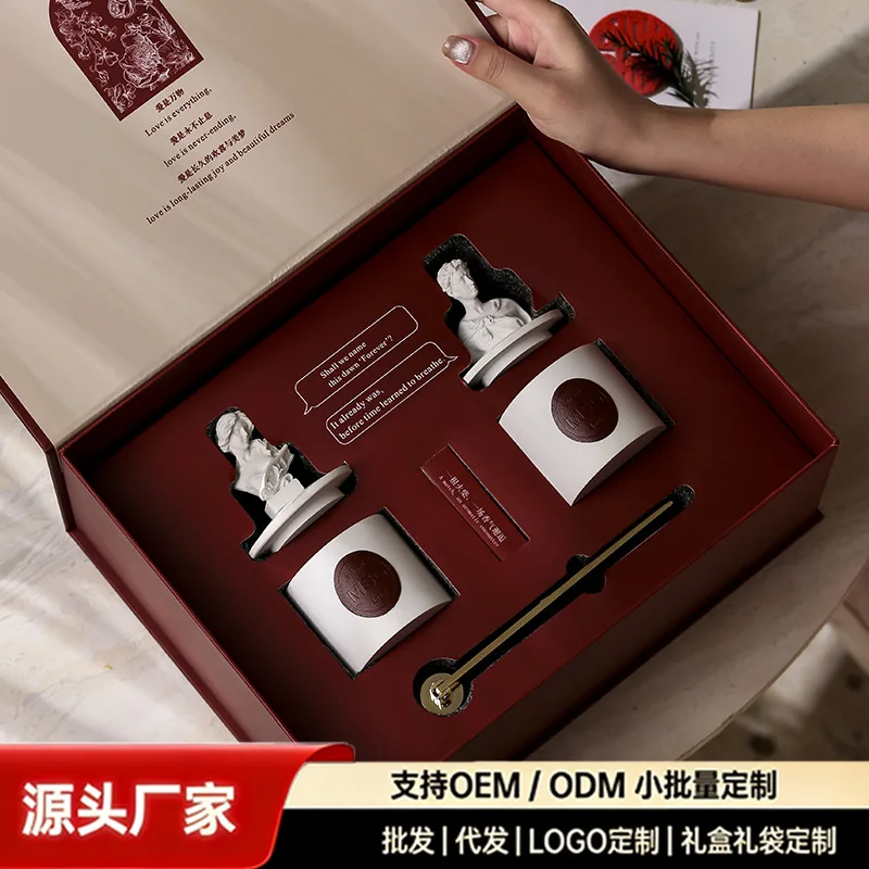 

Luxury Aromatherapy Candle Gift Set Natural Essential Oil Scented Candles With Snuffer Elegant Home Hotel Room Fragrance Decor