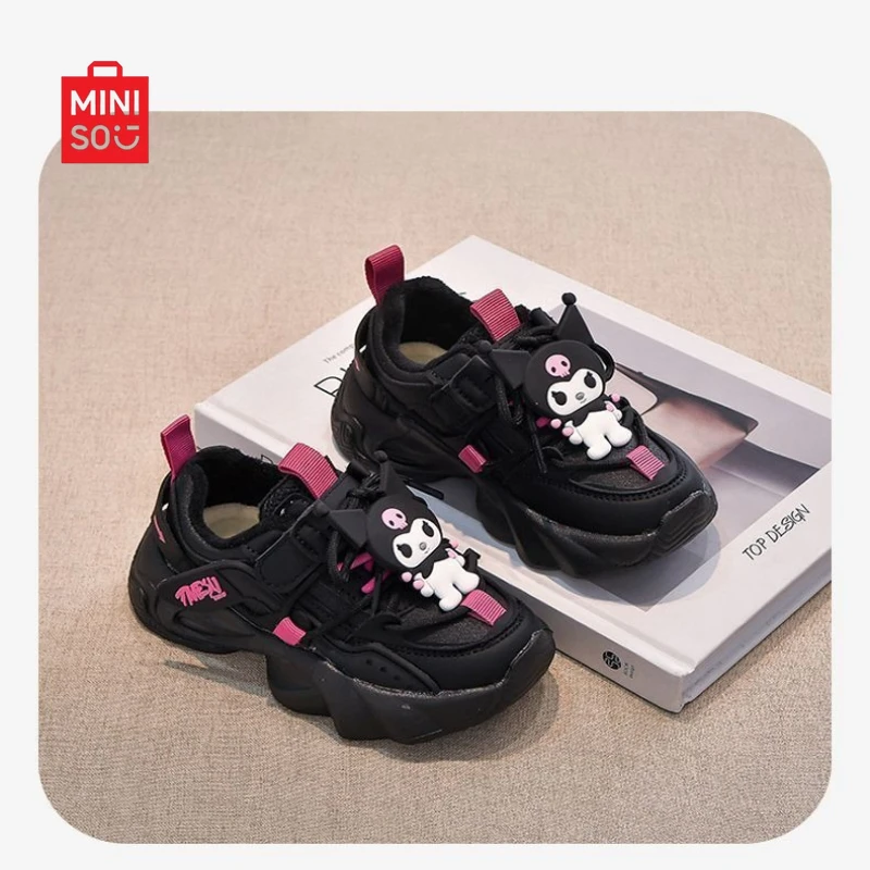 

Обувь Kuromi для девочек 2025 года, кроссовки на платформе с мягкой подошвой на флисовой подкладке для больших детей и подростков, зимняя мода