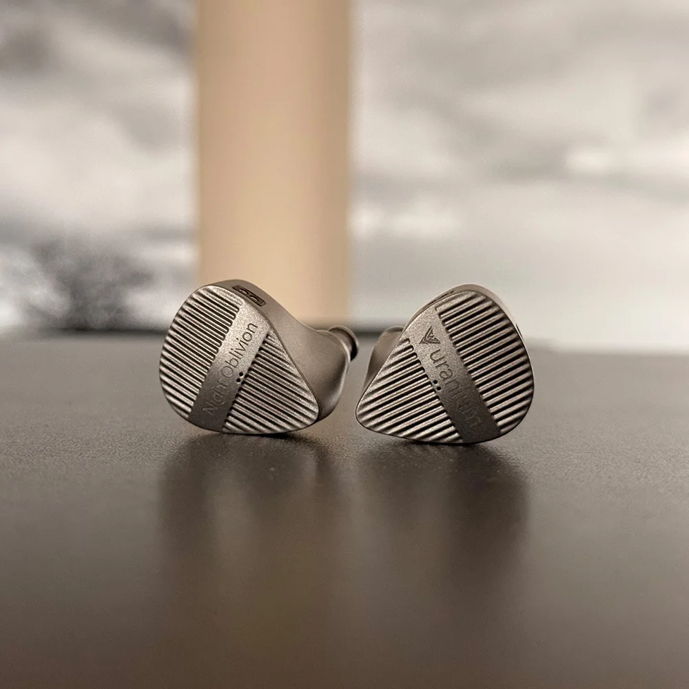 Night Oblivion Uranium 20 Balanced Armature Titanium Hi-Fi Audiophile-Grade Metal IEM In-ear Earphone with Switches