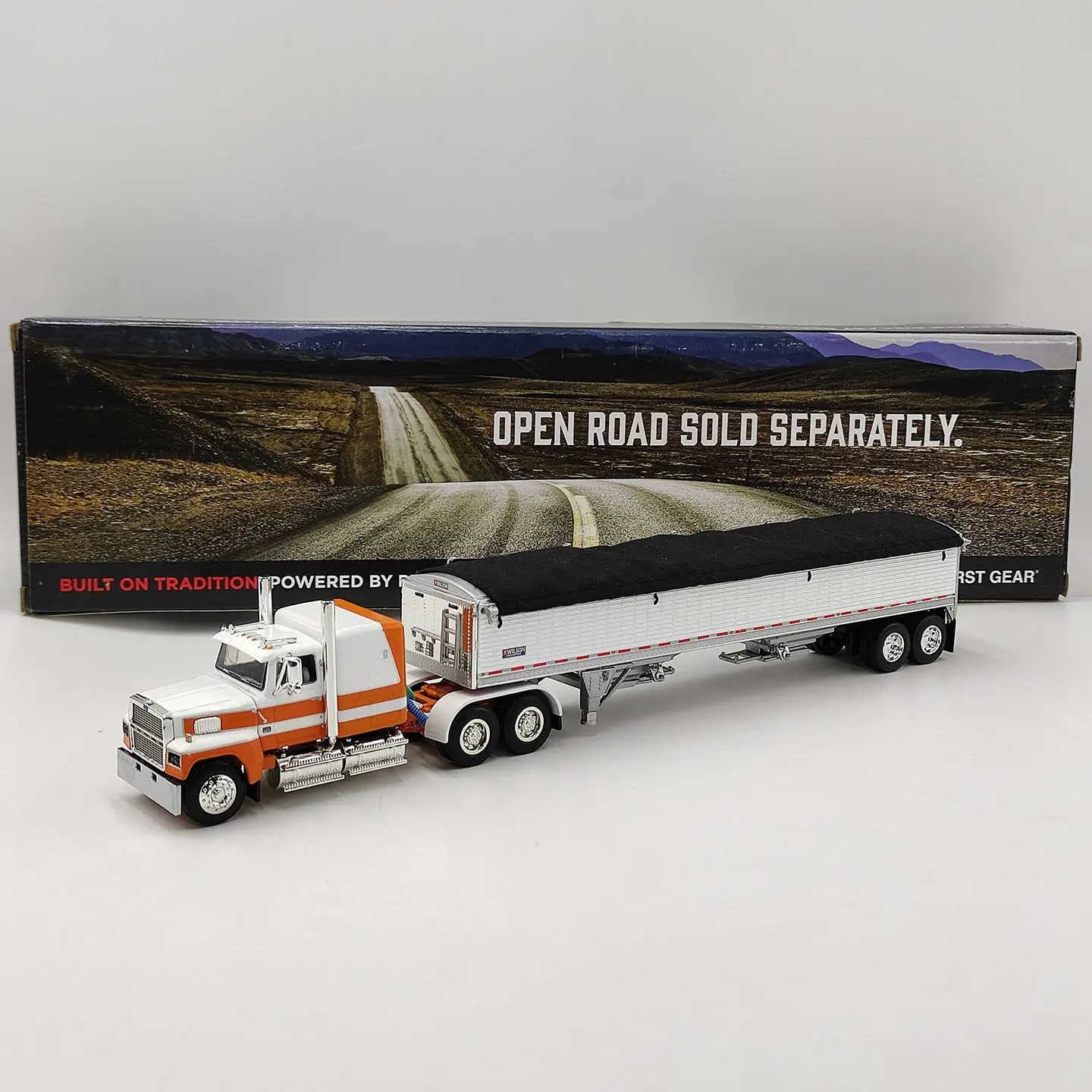 Diecast DCP 1:64 Scale LTL-9000 Grain Trailer Truck Alloy Car Model