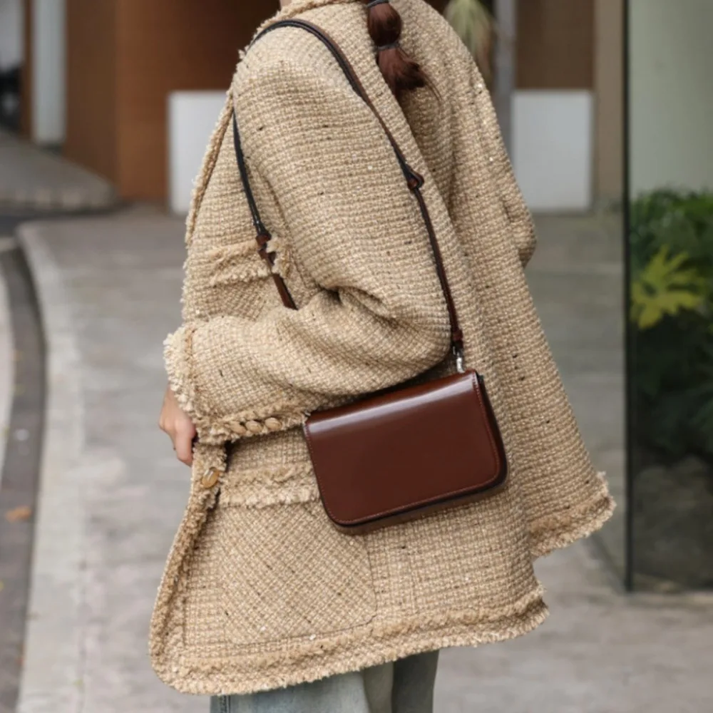 Modne wykwintne kompaktowe sklepowe dopasowane torba na ramię koreańska solidna damska urocza magnetyczna mniejszość Tofu torby proste Crossbody