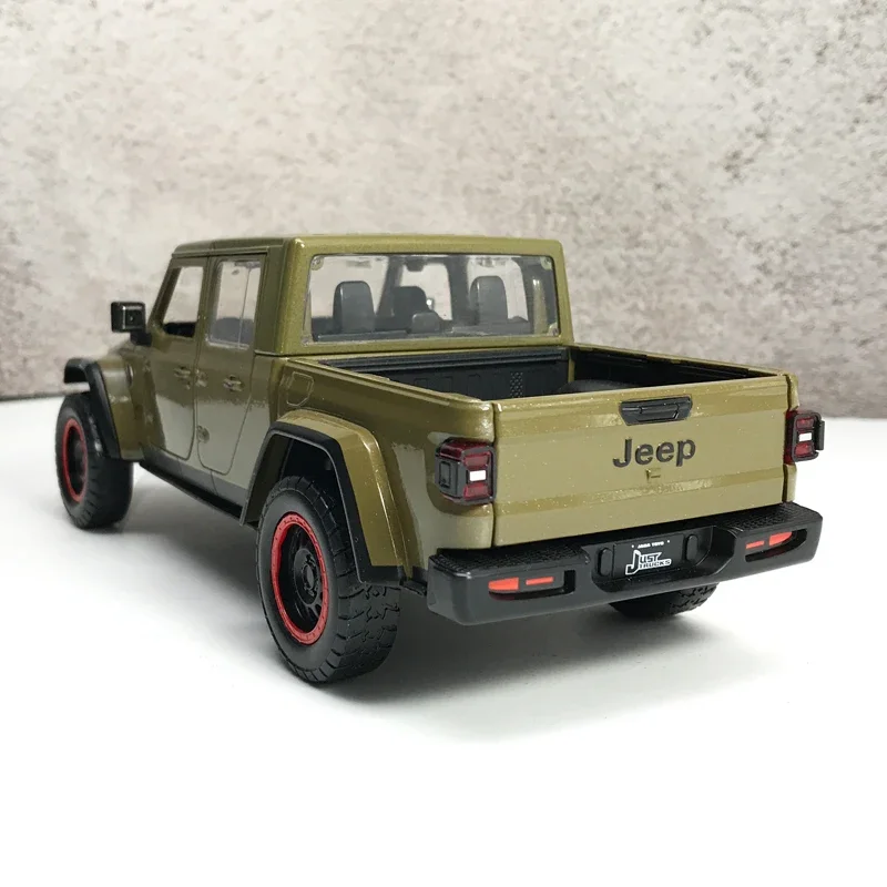 Jada 1:24 Fast and Furious 2020 jeep gladiator Off-road car High Simulation Diecast Car Metal Alloy Model Car Gift Collection