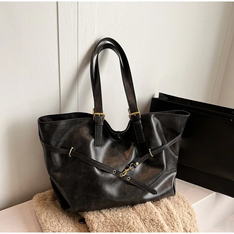 Europa Amerika Mode Einkaufstasche Retro Große Kapazität Umhängetaschen High-End Einfarbig Casual Bag Premium Leder Pendler Taschen – Detail 4