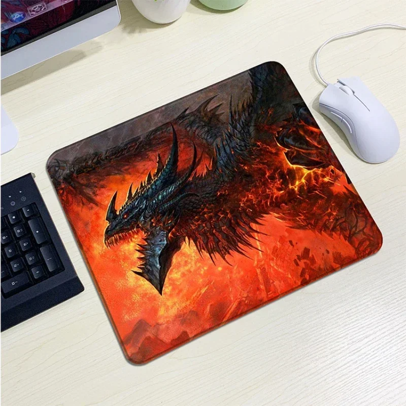 Art Dragon Mouse Pad Anime E-sports Gaming Accessories Deskmat Non-Slip Keyboard Mat Pad Laptop Gamer Cabinet Desk Mat 20x24cm