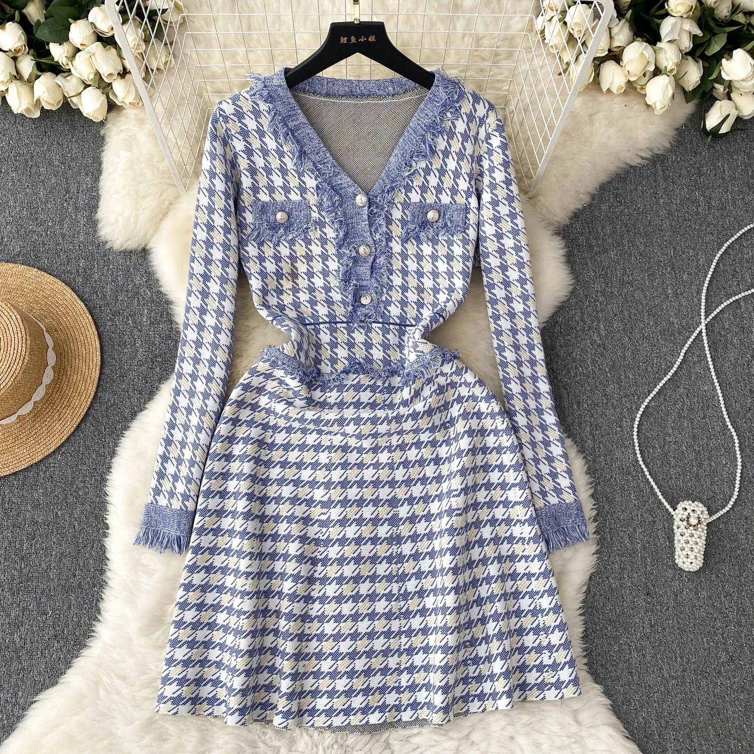 

New Autumn Winter Houndstooth Sweater Knitted Elastic Dress Fashion Women V Neck Long Sleeve Plaid Tassel Office Ladies Vestidos