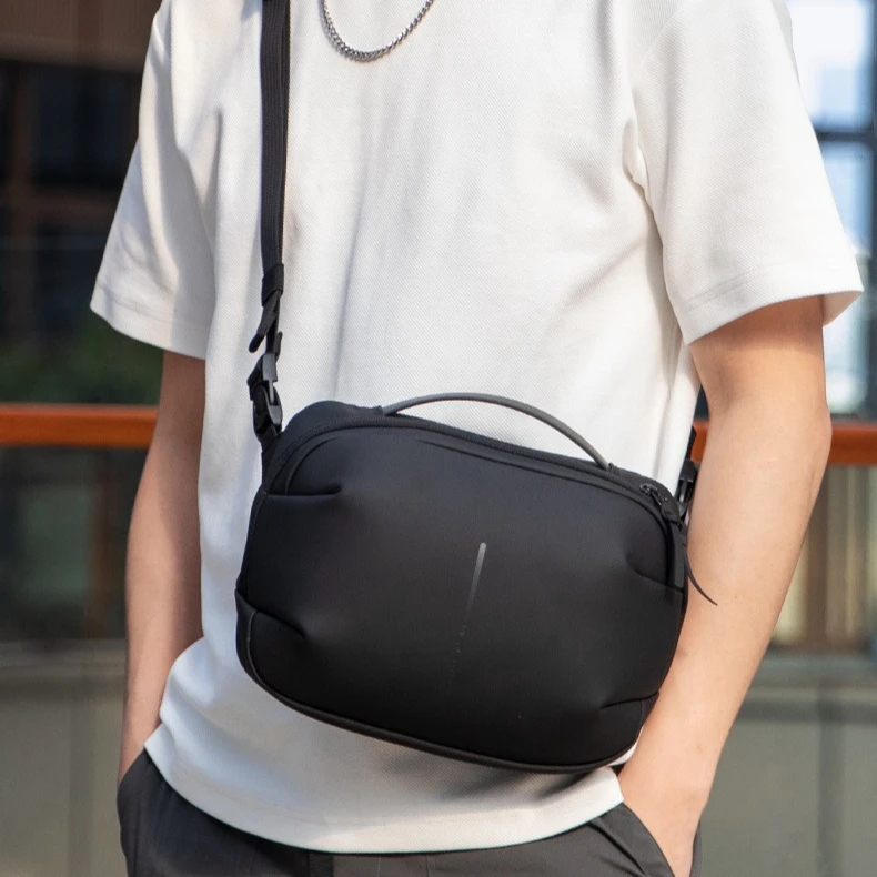 

PU leather wear-resistant crossbody bag, high-end large-capacity waterproof men's single-shoulder bag, portable handbag