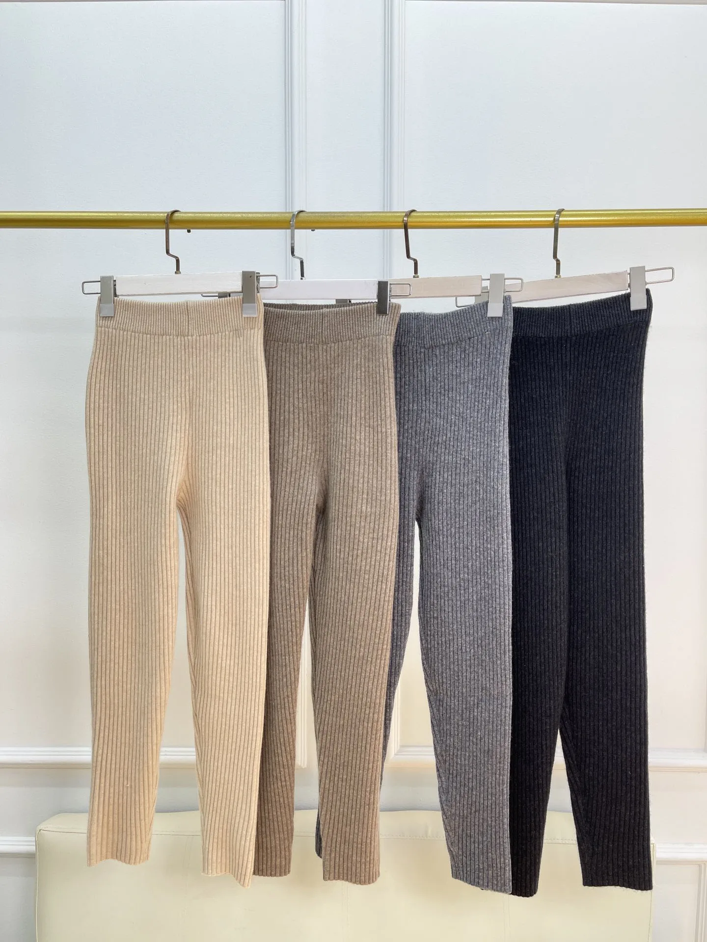 New Autumn And Winter High Quality Ribbed Cashmere Leggings For Women In Four Colors