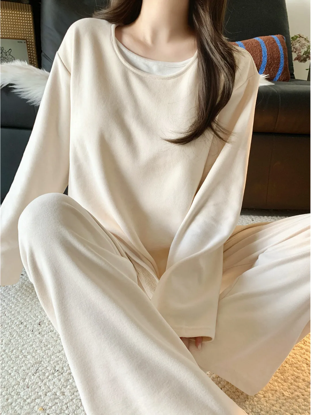 

Warm Cashmere Sleepwear Women's Long Sleeve Home Clothes Set with Chest Pad Autumn Winter Simple High-End Style Comfortable H...
