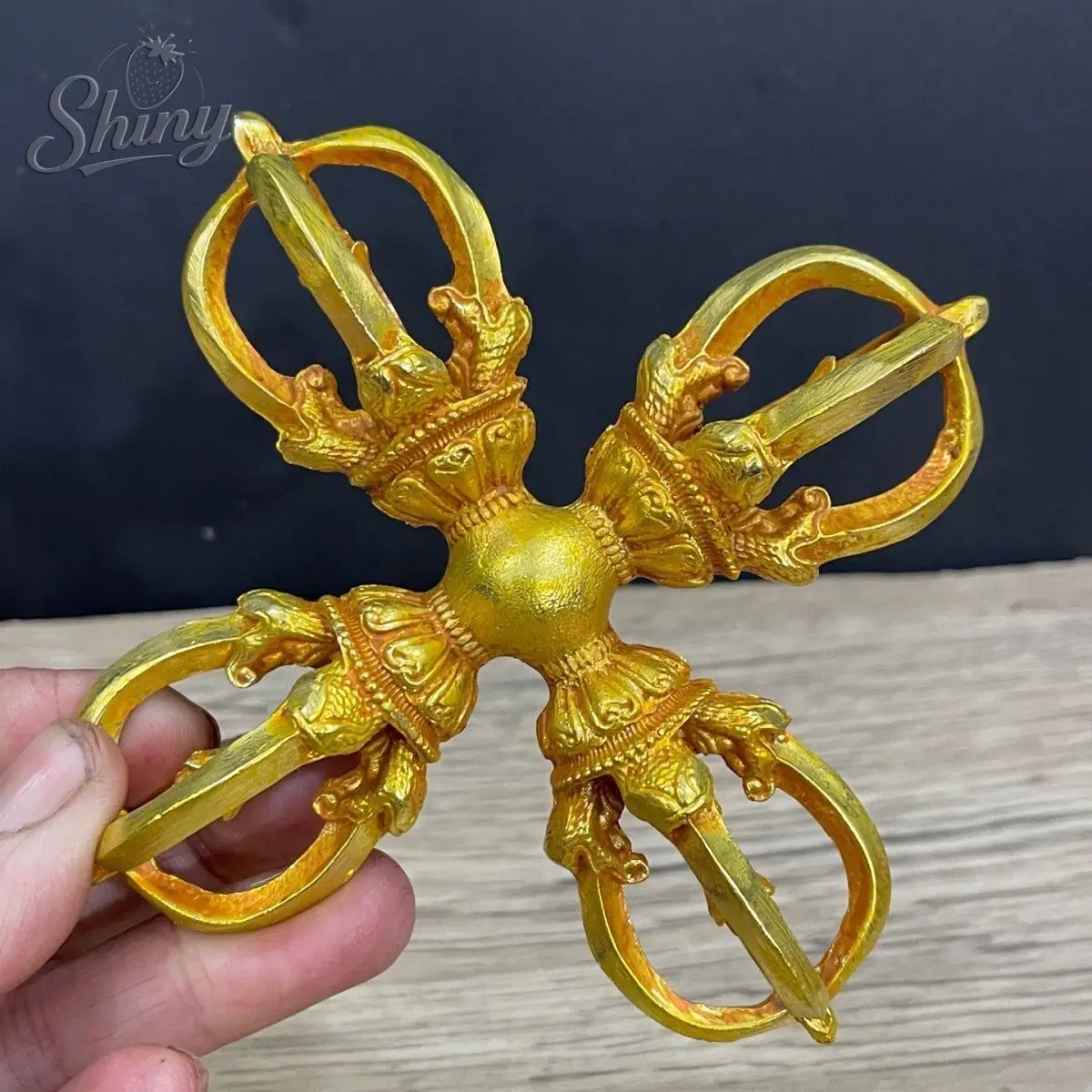 

Gilded Cross Vajra Ornament Nepalese Esoteric Buddhist Ritual Instrument Tibetan Five-Pronged Demon-Subduing Hand Piece
