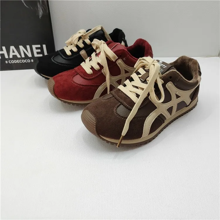 

New 2025 Women's Comfortable Casual Running oes Velvet Surface Increased Height Sports oes Soft Cotton Lined Slip-On