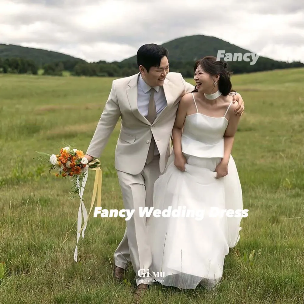 ชุดแต่งงานเจ้าหญิงสายเดี่ยวแบบแฟนซี สไตล์เกาหลี สำหรับถ่ายรูป ทรงเอไลน์ ผ้าซาตินนุ่มและผ้าทูลล์ ชุดเจ้าสาวรัดตัวด้านหลัง สามารถสั่งตัดได้