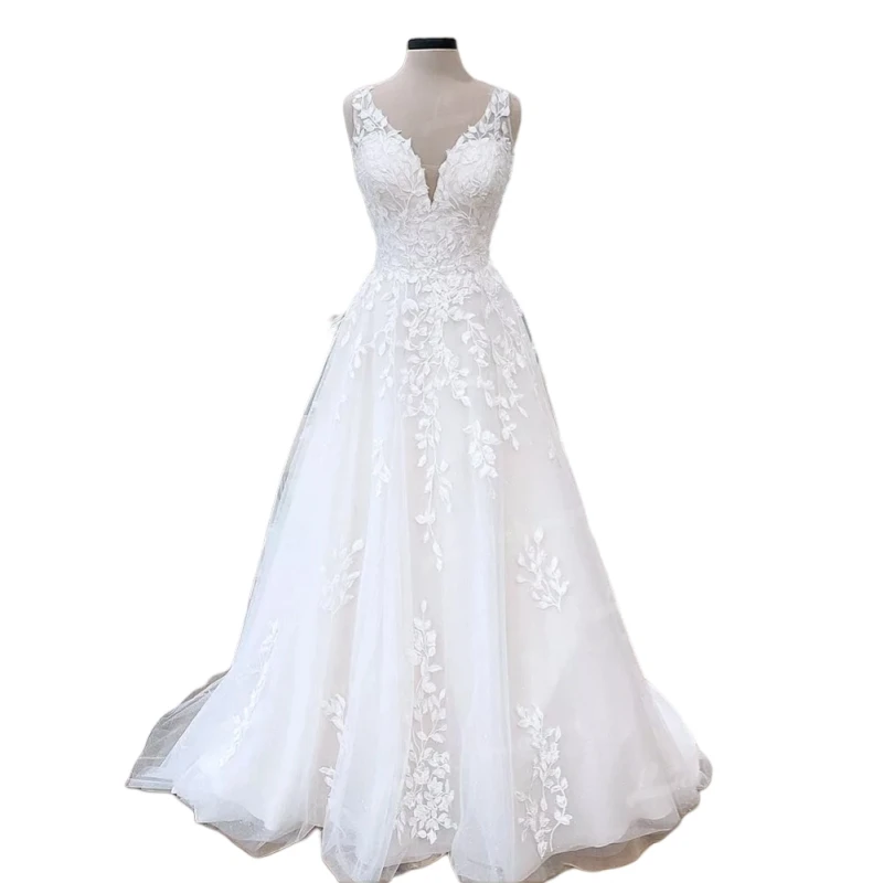 Gaun Pengantin Leher V Dalam Gaun Pengantin Pantai Panjang A-Line Applique Renda Punggung Terbuka Gaun Pengantin Boho Tanpa Lengan Kereta Pengadilan