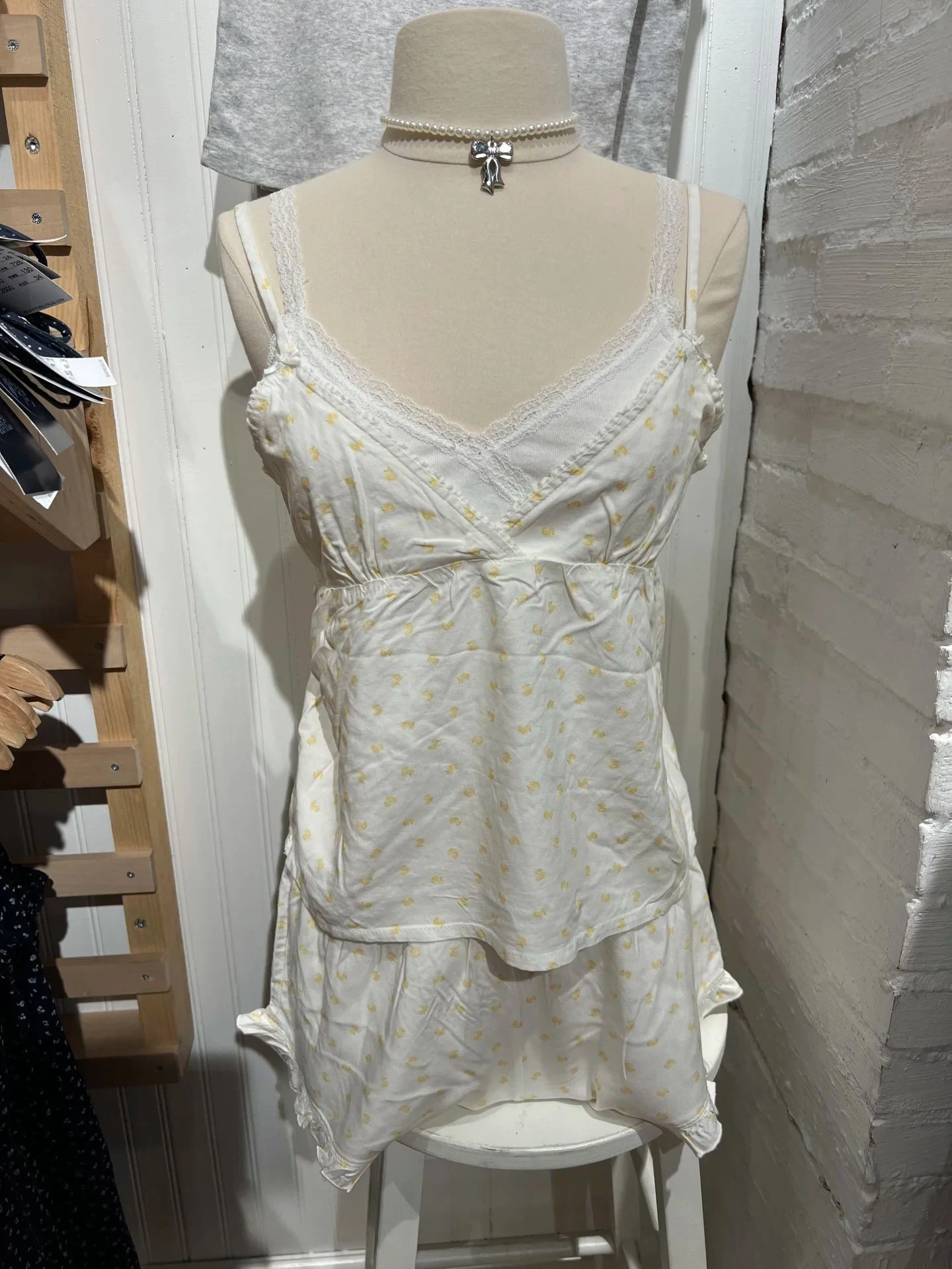 

Пижама с принтом «Маленькая утка», комплект из 2 предметов, женская кружевная отделка, v-образный вырез, шнуровка сзади, майка, летний милый милый домашний уютный комплект с рюшами, шорты