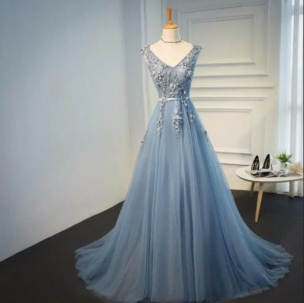 

2025Heavy Industry Evening Dress Female Banquet Temperament Socialite Sequins V-neck Long Piano Performance Annual Meeting Dress