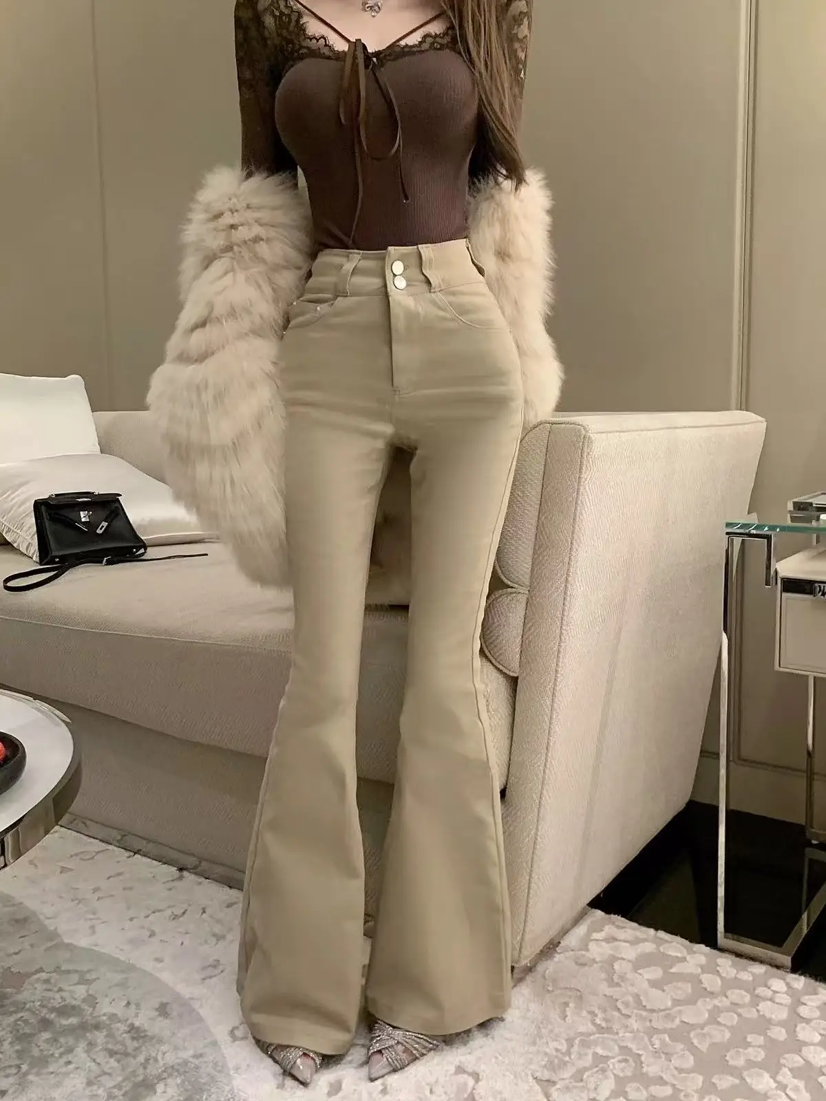 

High Waist Bell Bot Jeans with Built-In Hip Padding Cartoon Proportion Card Khaki Two Button Slimming Versatile Long Pants