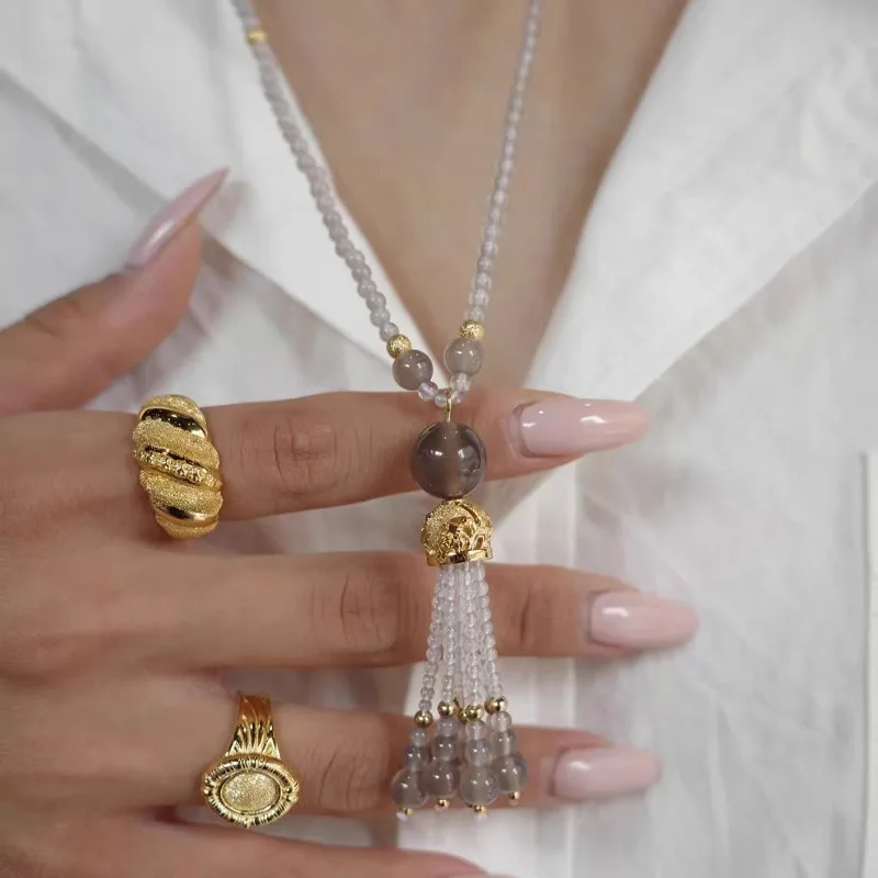 

Autumn New Agate Beaded Fringed Necklace Jewelry Niche Temperament High-end Pendant Sweater Necklace