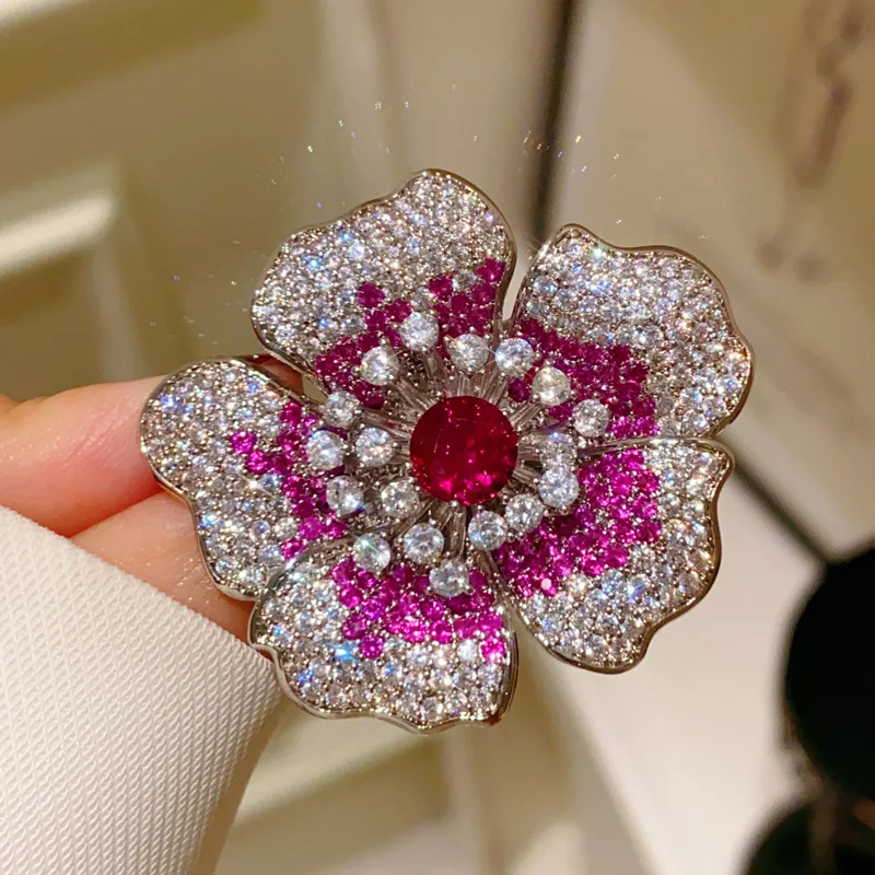 

French Palace Vintage Full Cubic Zirconia Camellia Brooches Light Luxury Design Women Corsage Elegant Suit Pin Accessories Pin