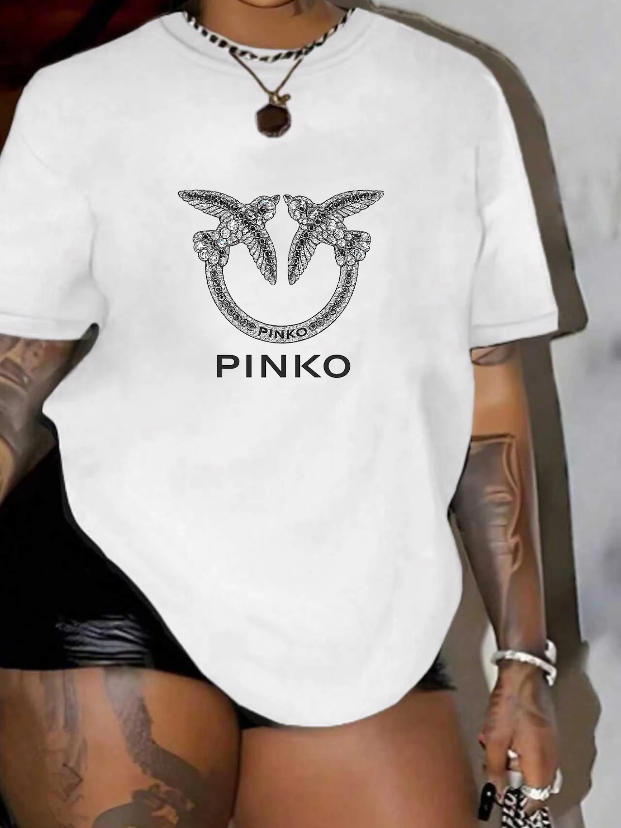 Camiseta de mujer con cuello redondo y estampado de dibujos animados 2026, camiseta de manga corta a la moda, top de media manga con estampado, camiseta elástica.