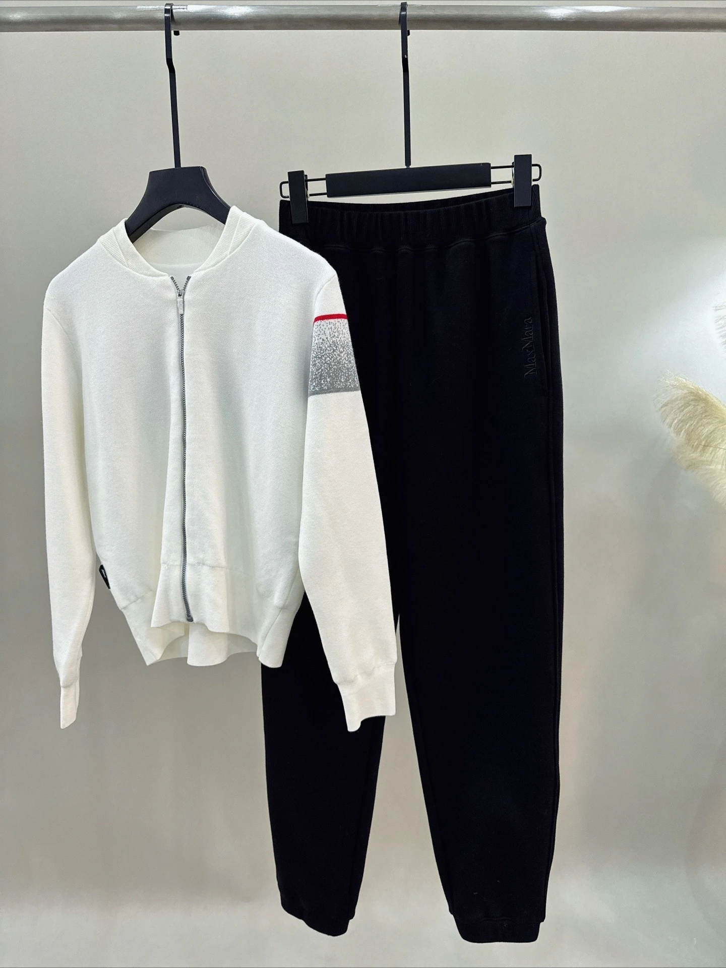 2026 Autumn New Women Golf Jacket Slim Fit Long Sleeve Knitted Coat Fashion Casual Outdoor Sports Versatile Ladies Golf Wear