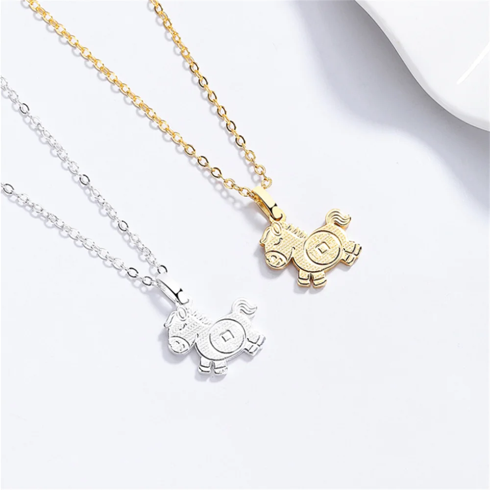 

Korean New Chinese 925 Silver Collarbone Chain, Copper Coin & Pony Design, Niche Luxury Jewelry