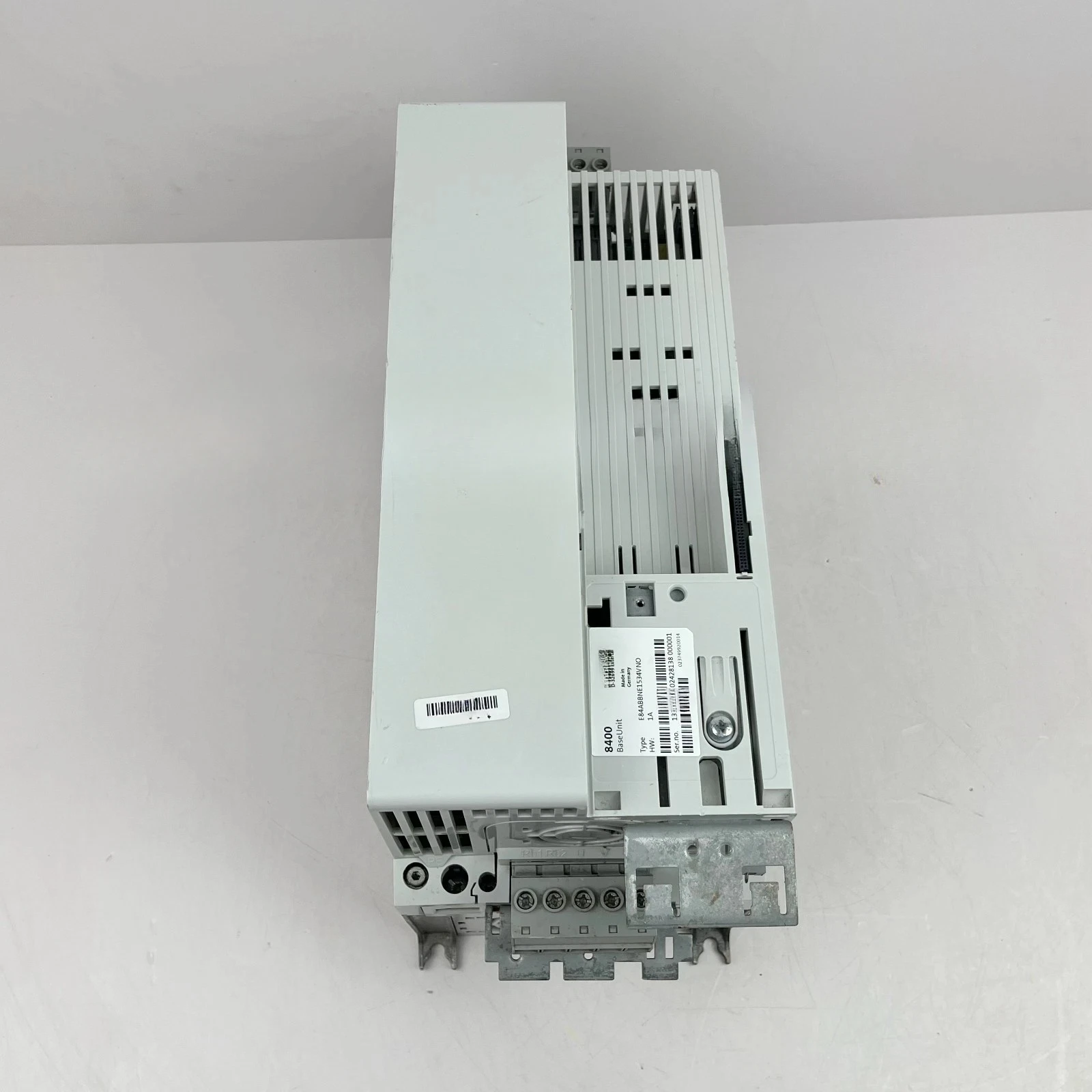 العلامة التجارية الجديدة E84AVSCE4024SX0 E84AVSCE1534VX0 E84AHWMC1534V-V003 ضمان لمدة سنة واحدة