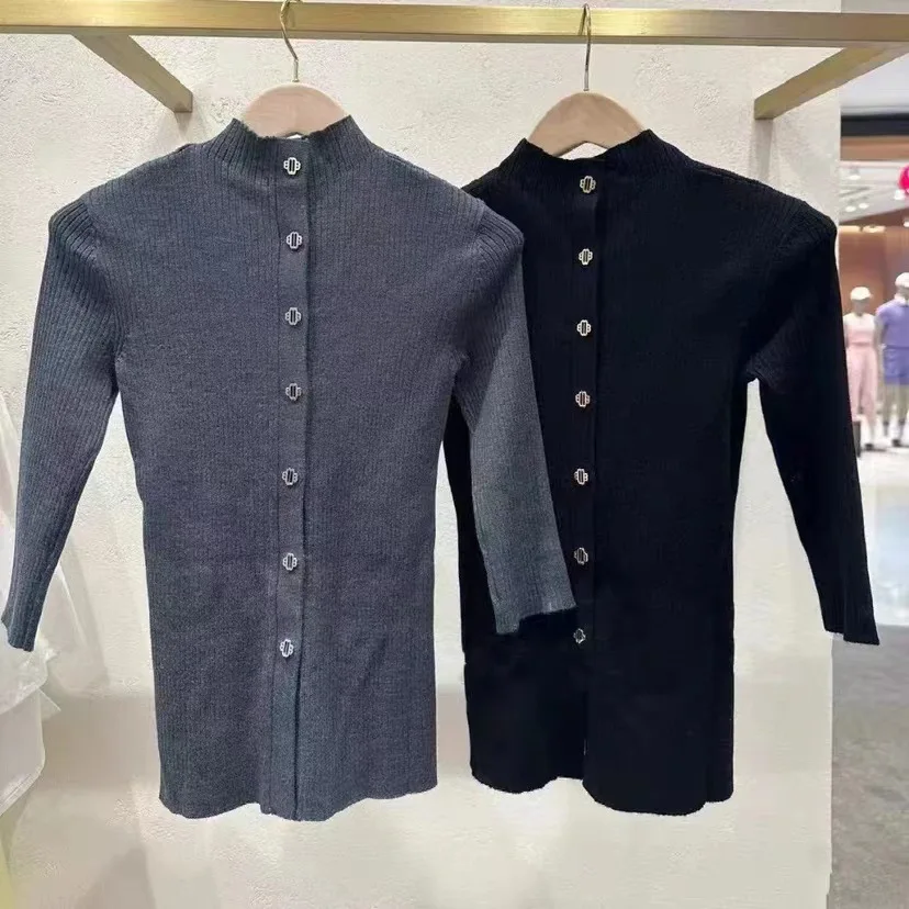 เสื้อถักไหมพรมคุณภาพสูง ทรงเข้ารูป แขนยาว 7 ส่วน สำหรับใส่เป็นชุดชั้นในหรือชุดลำลอง ผ้าริบยืดหยุ่น แฟชั่นทันสมัย เสื้อถักสำหรับผู้หญิง