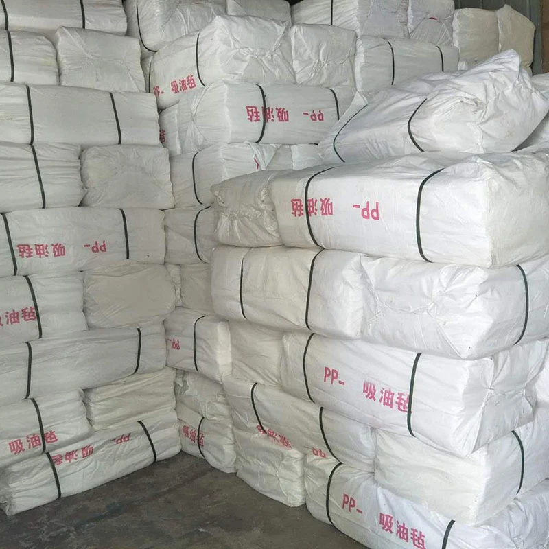 Fogli assorbenti ad olio assorbenti di colore bianco con consegna veloce