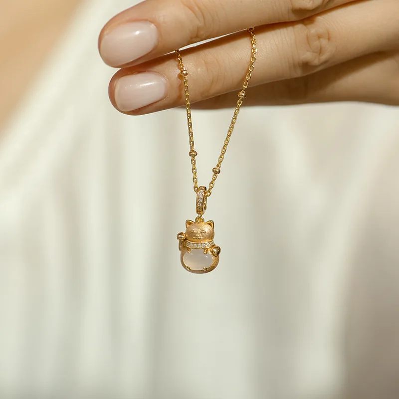 AETEEY Gold Brushed Texture Necklace Light Luxury Elegant Delicate Clavicle Chain Versatile Women Jewelry