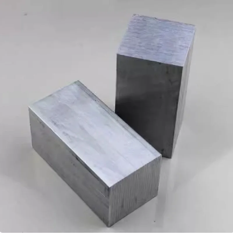 

Квадратный плоский стержень из алюминиевого сплава 6061