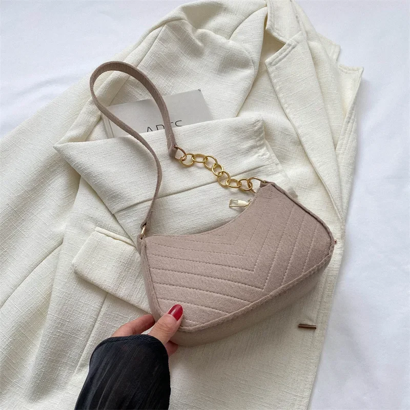 

Mini Shoulder Bags for Women Fashion Felt Women's Bag Design Advanced Underarm Handbags Beautiful Purses Crescent SaddleBag