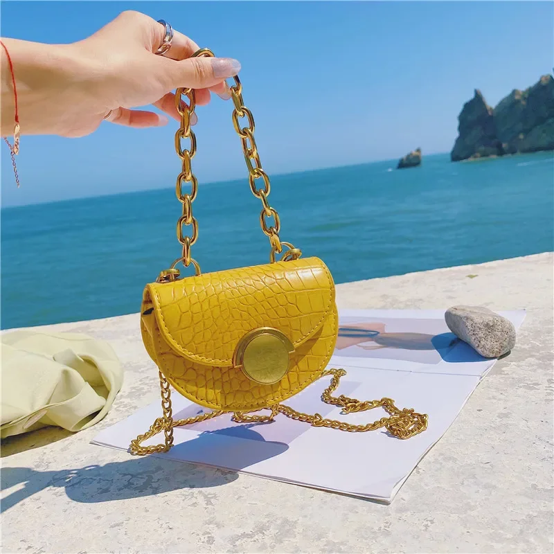 

Original Design Latest Stone Pattern Mini Messenger Bag Semicircle Metal Chain Small Handbag Personality Fashion Ladies Handbag