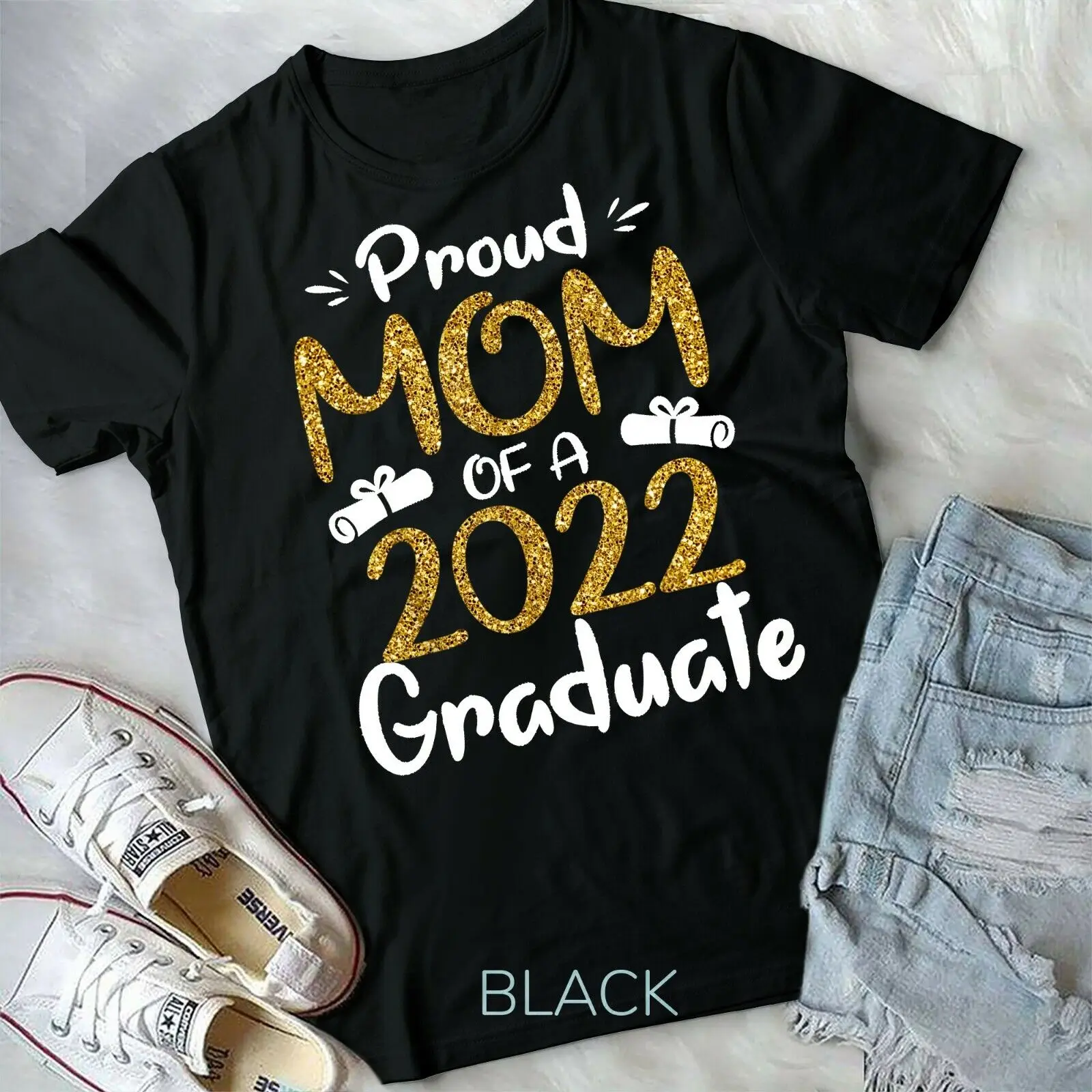 

Proud Mom Of A 2022 Graduate Shirt For Mommy 2022 Graduation Unisex T-shirt