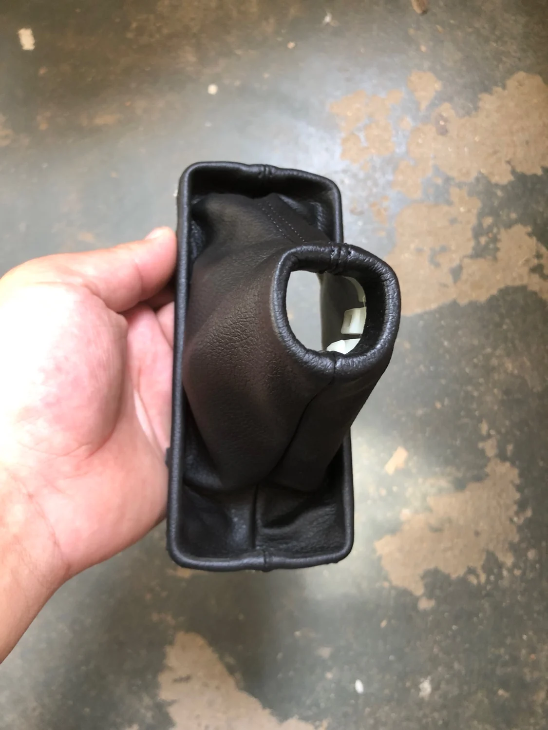 

For Ford Escape 2017-2020 Shift Knob Dust Cover