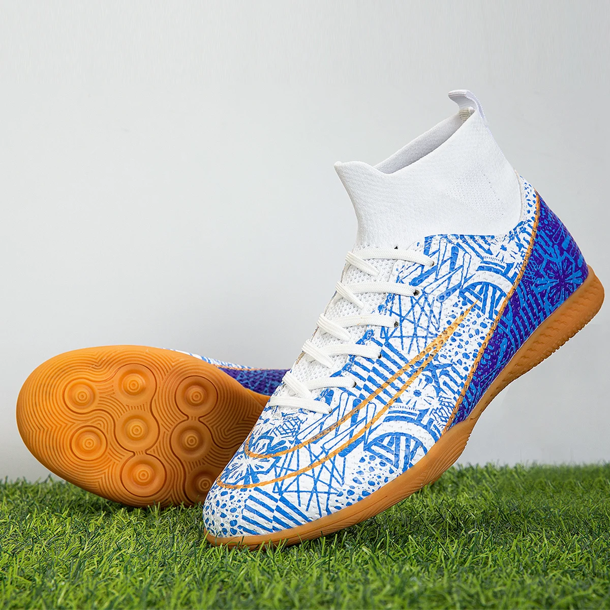 

New Men Outdoor Professional Football Boots Soccer Shoes Training Shoes Ultralight High-quality Soccer Cleats Match Non-Slip