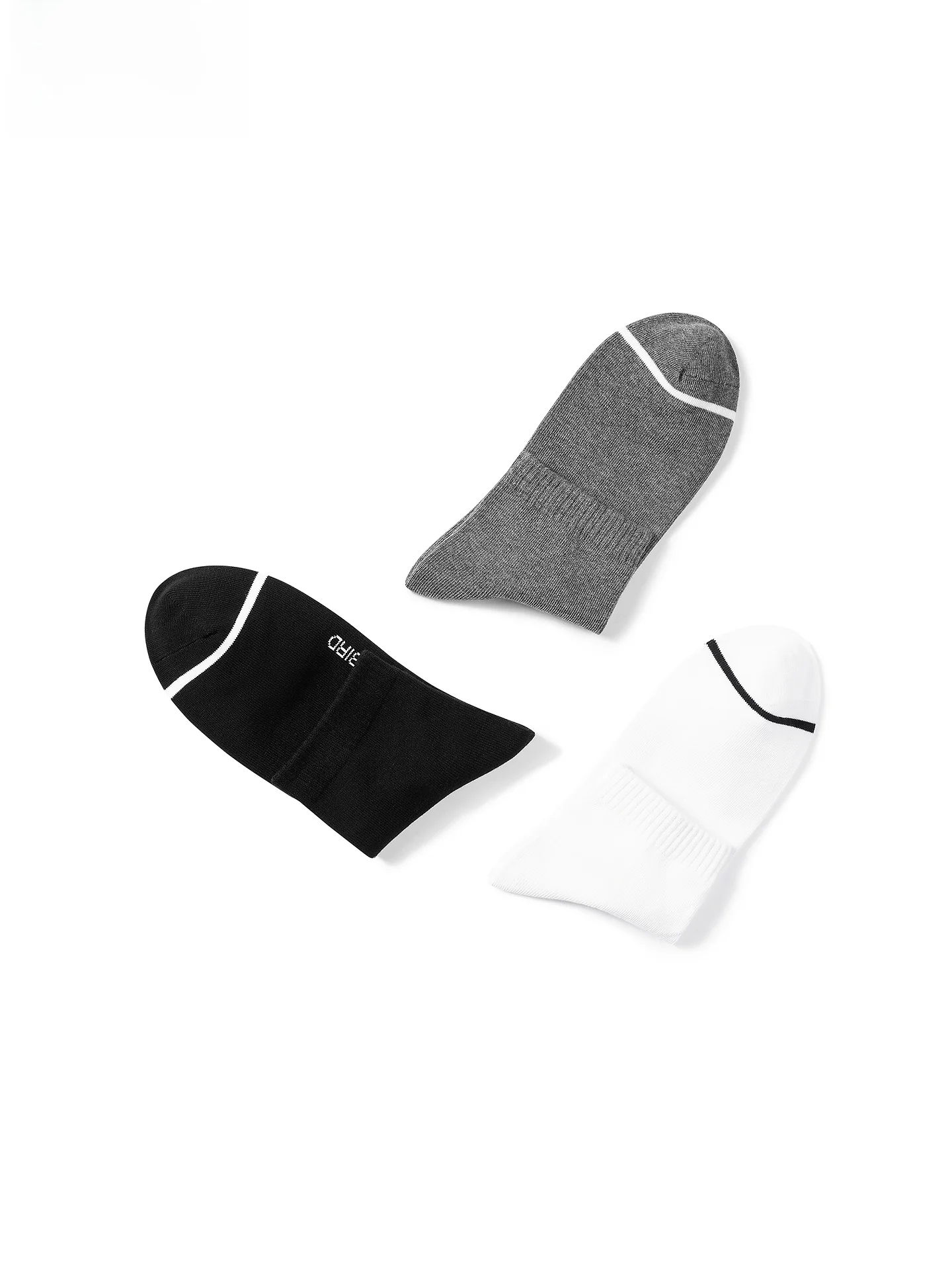 comfortable-fashionable-men's-socks-color-block-short-socks-three-pairs-pack-peacebird-men's-underwear-and-socks