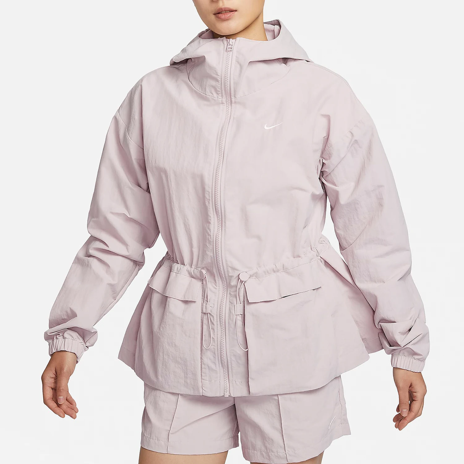 

Nike Authentic Sportswear Women's Hooded Woven Hooded Jacket FN3670-019
