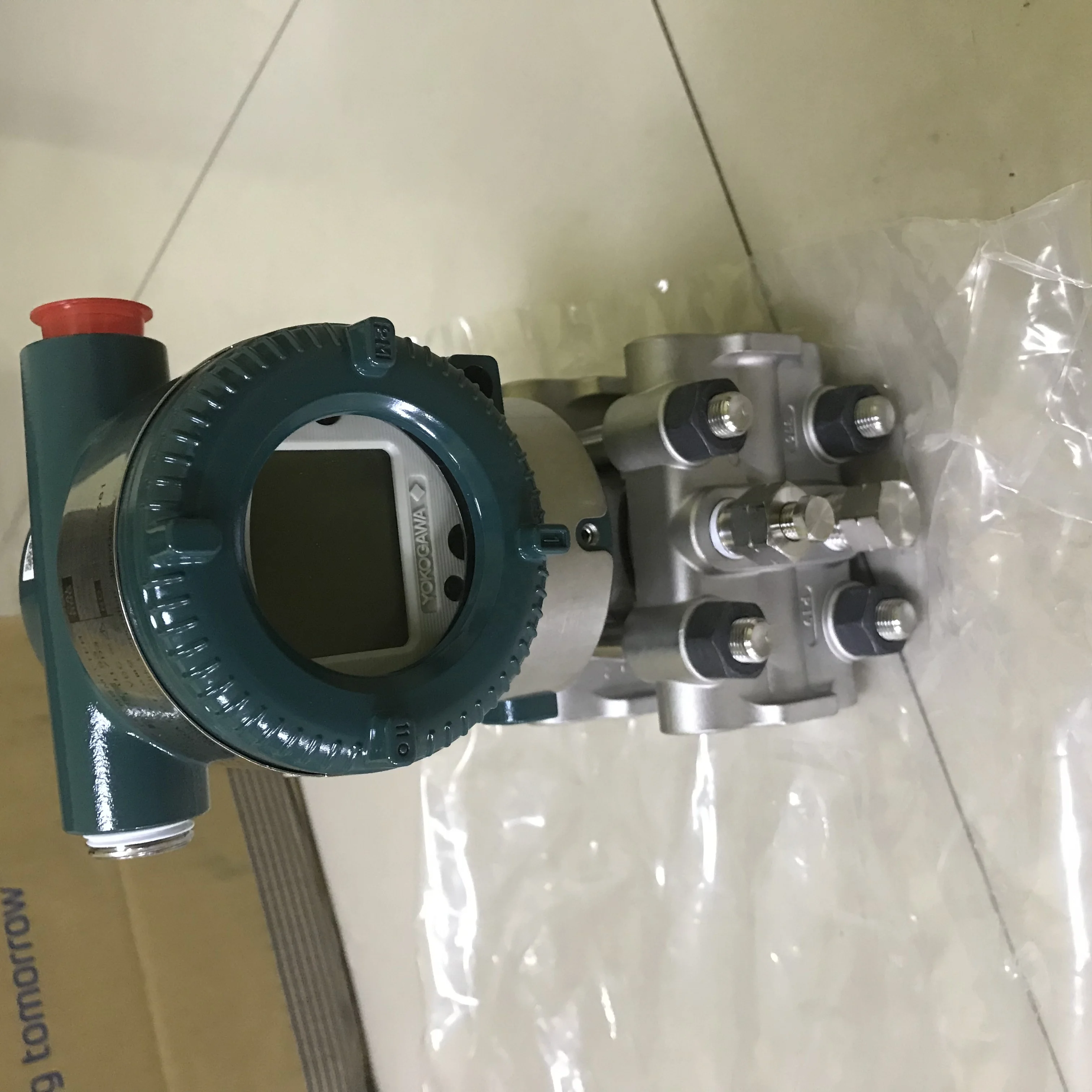 New original EJA438E Gauge Pressure Transmitter with Remote Diaphragm Seal EJA438E-JASCJ-912DB-WD23A Y