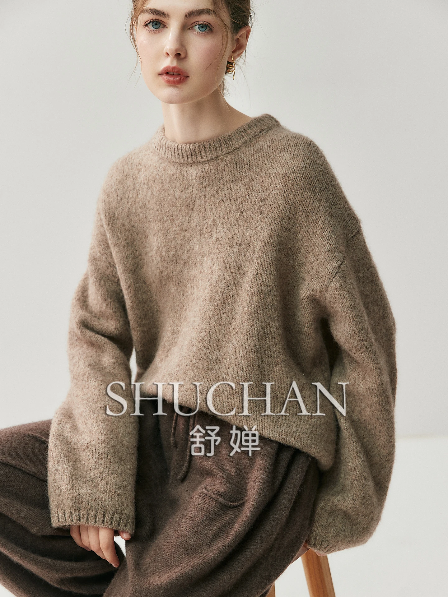 

loose cashmere alpaca wool knitted sweater women's round neck thickened 2025 autumn and winter new pullover