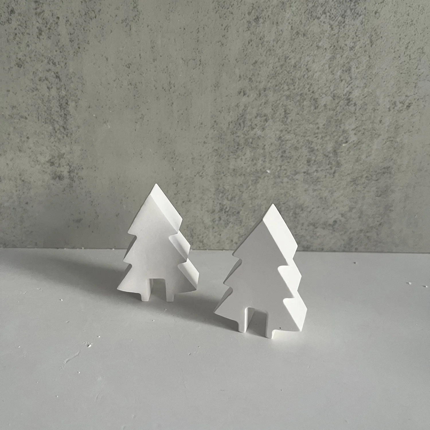 4pcs Christmas Tree Inserts Ornament Mold Small Tree Plaster Plaster Tree Mould Small Drip Moulds