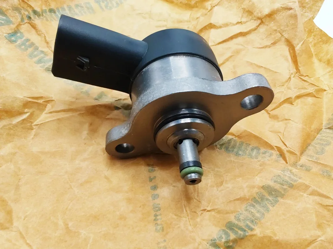 

0281002241 НОВЫЙ Регулятор давления топлива для Mercedes-Benz A, C, E-класса 0281002241 A6110780149