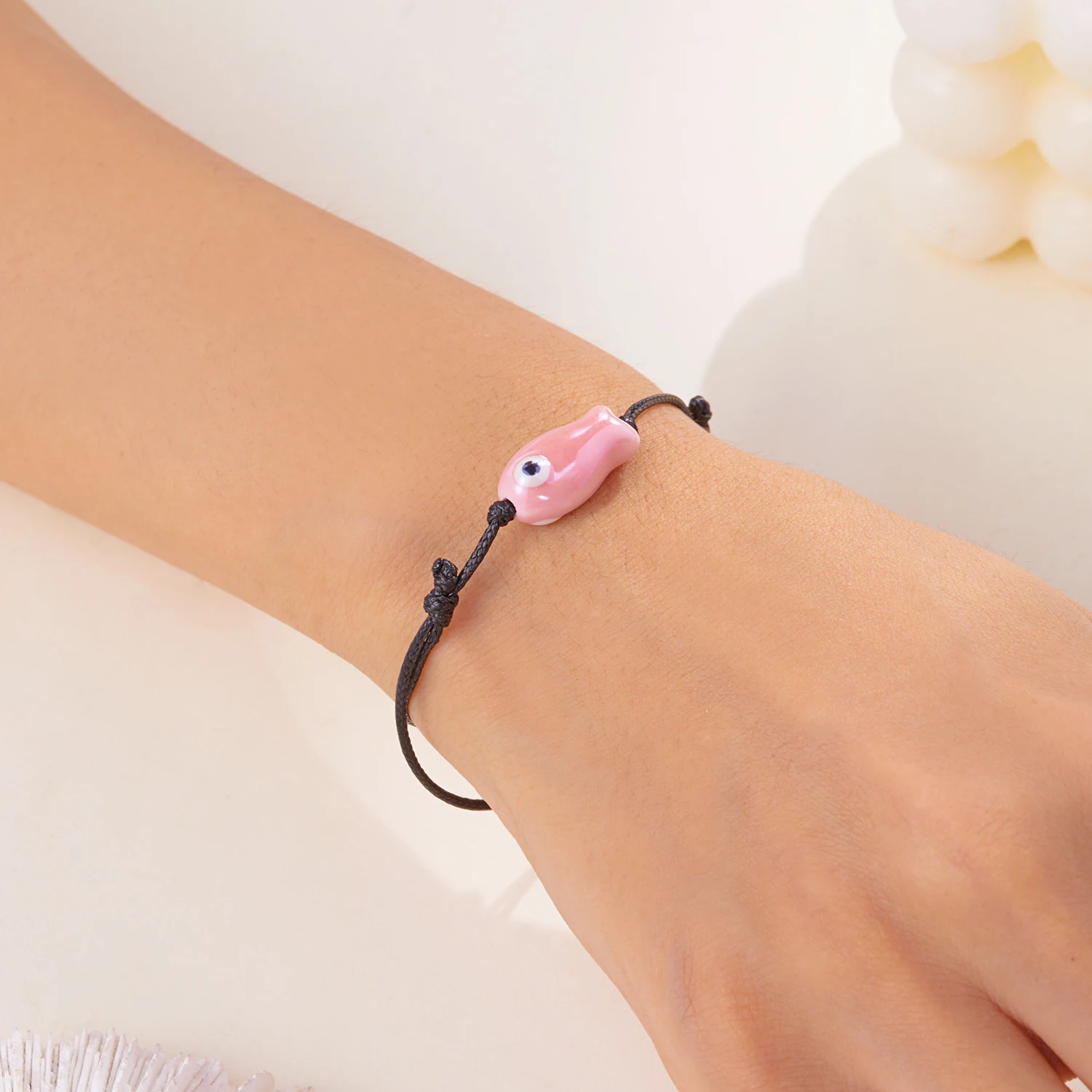 Minimalistisches Cartoon-Keramik-Fisch-Armband für Damen und Herren, niedliches buntes Tier, handgefertigtes geflochtenes Armband, glücklicher Freundschaftsschmuck – Detail 26