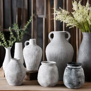 

Vintage Ceramic Vase Rustic Style Artistic Home Decor Flower Arrangement High-End Aesthetic Decorative Piece For Living Room