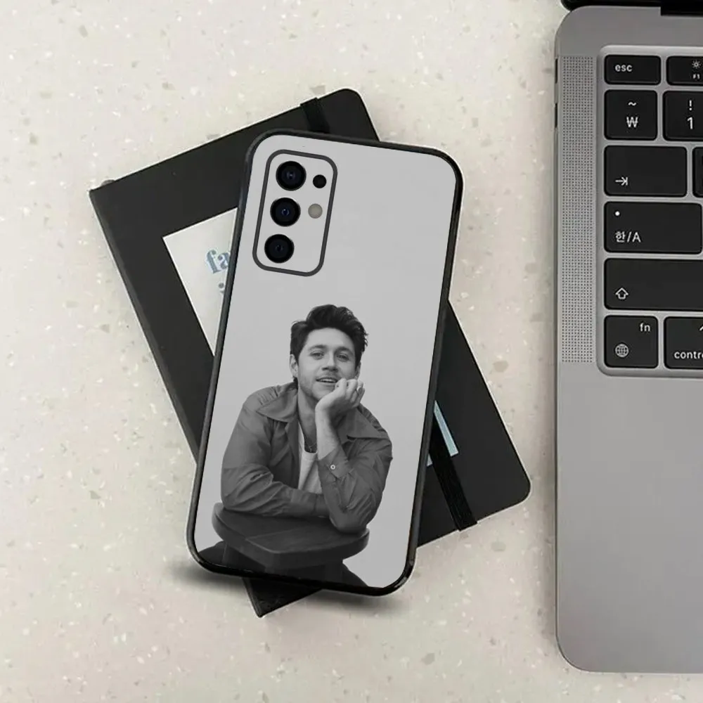 Singer Niall Horan Phone Case For Samsung Galaxy A13,A21s,A22,A31,A32,A52,A53,A71,A80,A91 Soft Black Cover