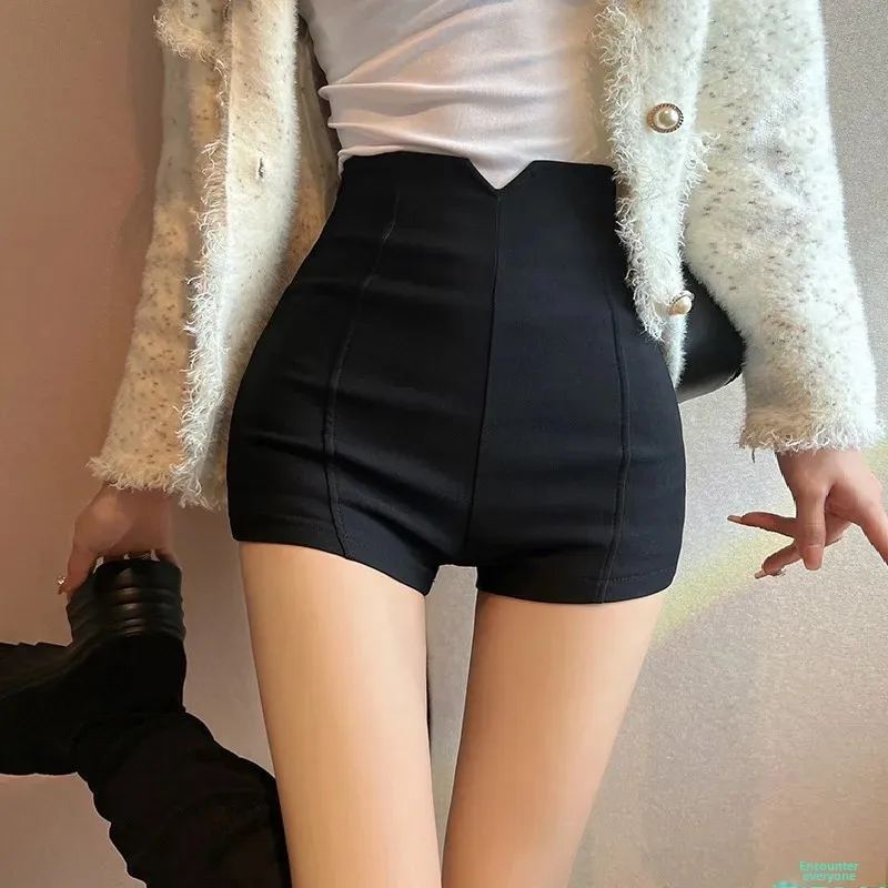 Schwarze ultrakurze Schlankheits-Hotpants für Damen im koreanischen Stil, hoch taillierte Schlankheitsstiefel, Sommer 2024, modische Straffungsshorts