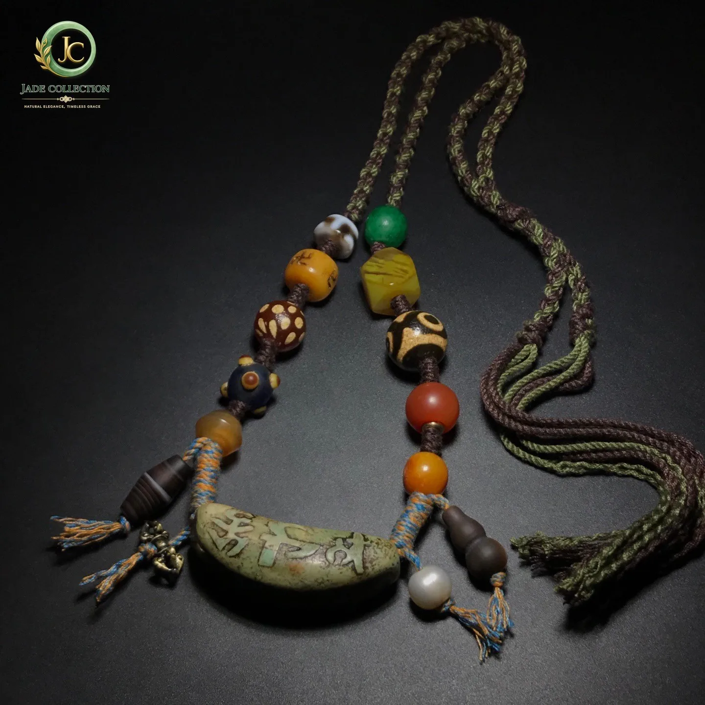 Tibetan Old Agate Dzi Carved Om mani padme hum Horn Beads Amulet Necklace J0325