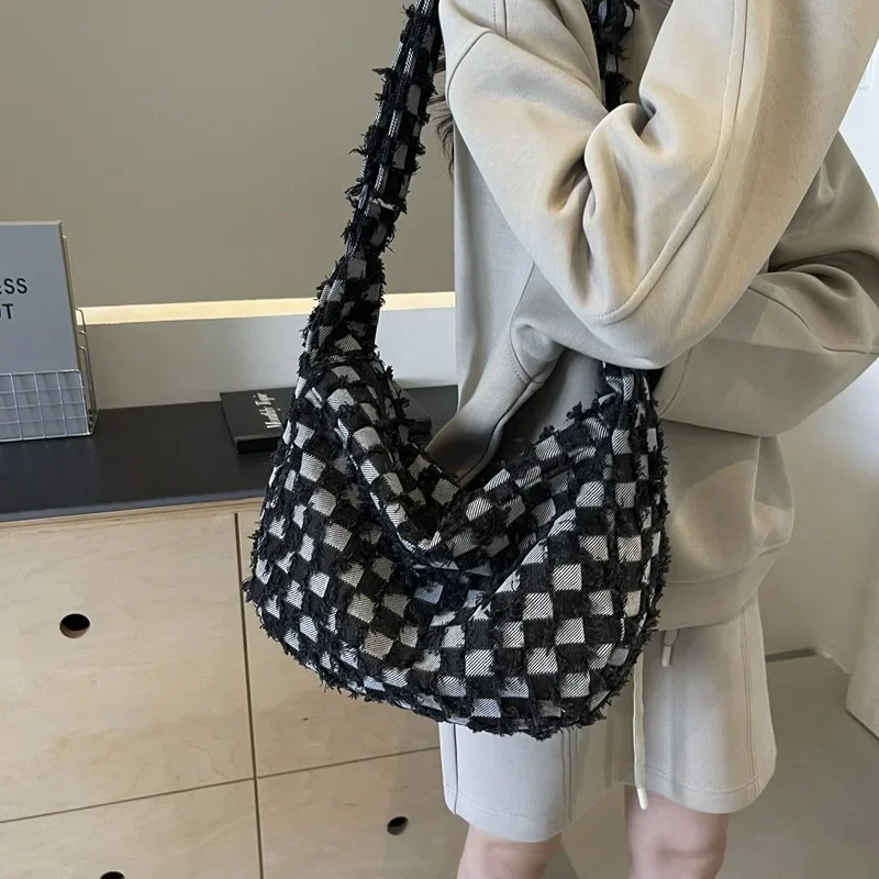 

Джинсовая сумка-мессенджер в стиле ретро Mori, нишевая Шахматная модная сумка пельменей, Повседневная универсальная сумка через плечо в гонконгском стиле