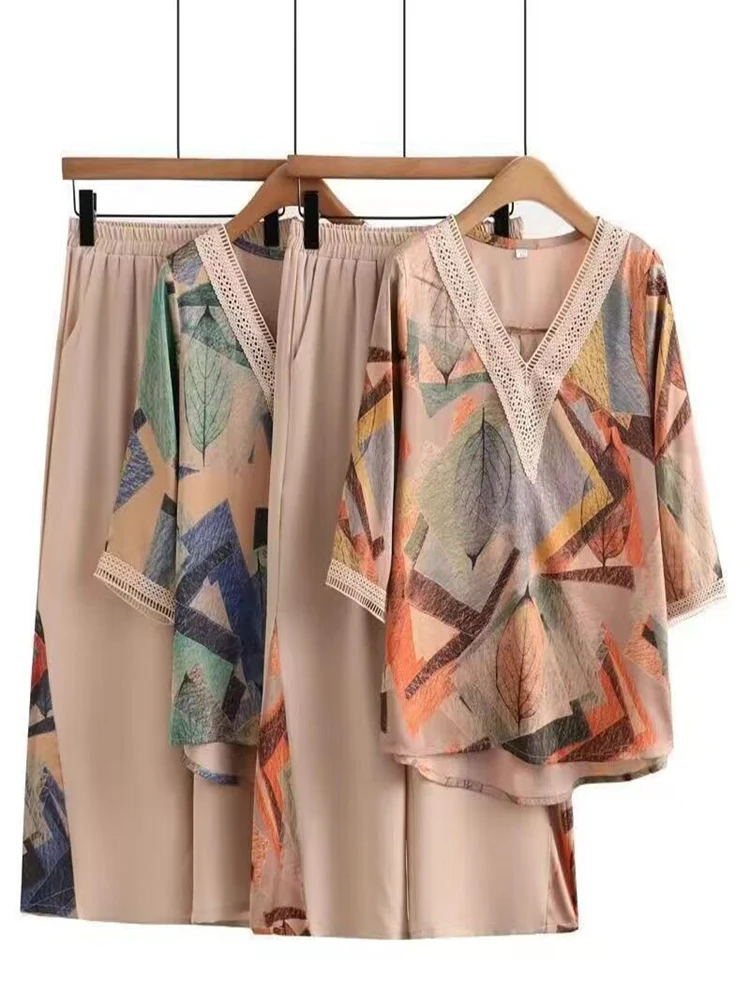 

Summer New Style Floral Print Mom Midlife Short Sleeve Women's T-shirt Pants Set V-neck Casual Sportswear Two-Piece Suit