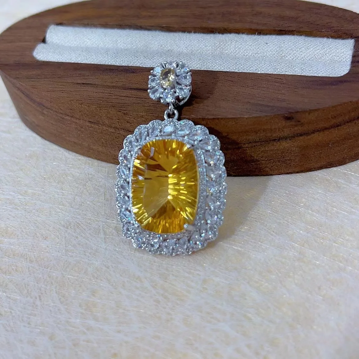 

Подвеска из серебра S925 с натуральным цитрином, 13x18 мм, винтажная, элегантная, без цепочки, ювелирное украшение с кристаллами, подарок для женщин